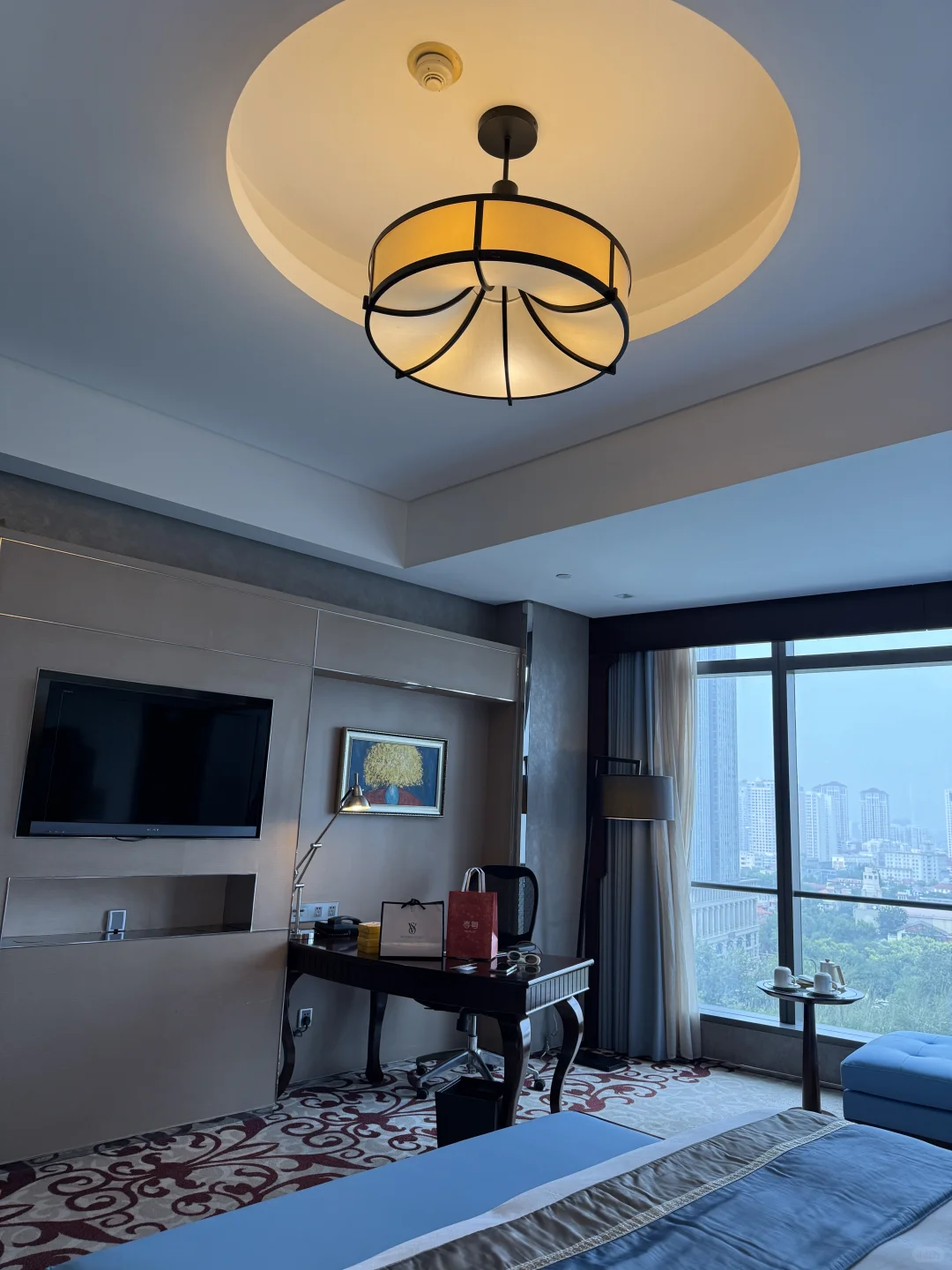 只爱维秘的睡衣，蕾丝大露背，太高级了😍