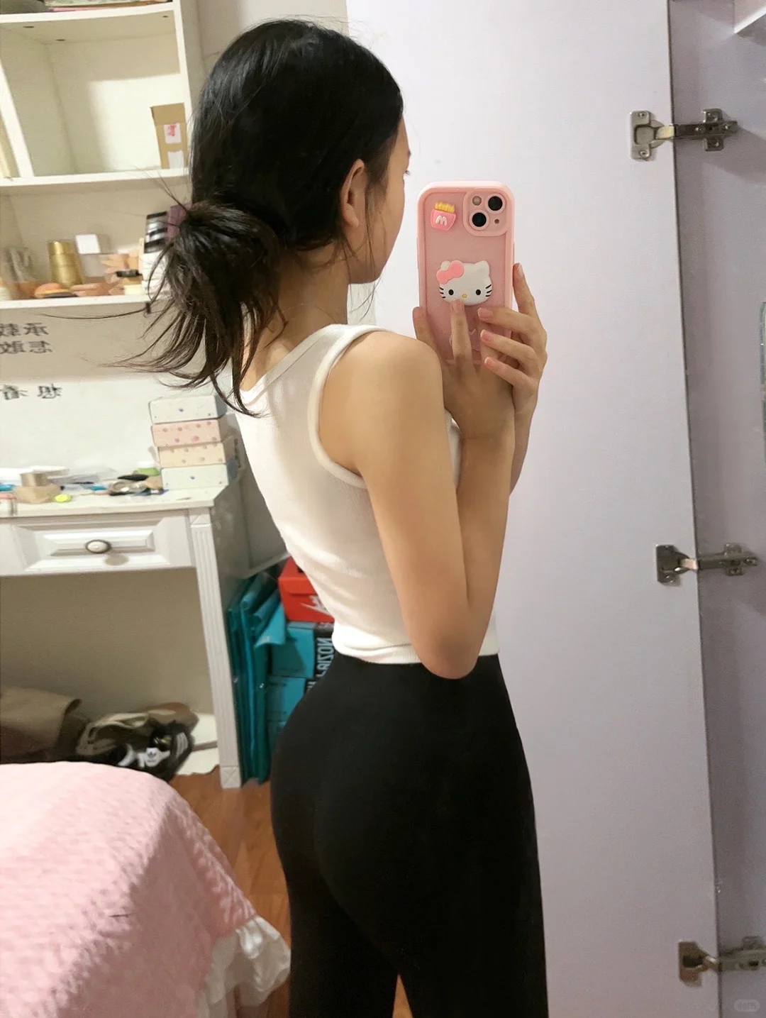 收腹提臀，健身也要曲线美