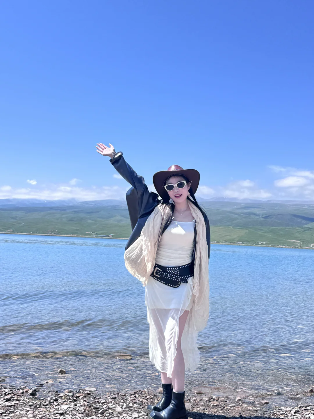 同样实况图，脸型流畅面中饱满拍照真的好看