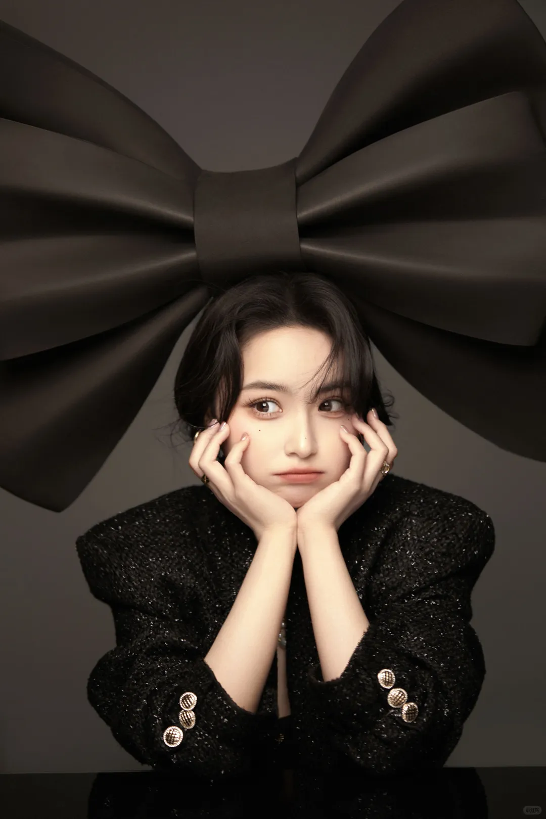 这组性感不低俗的高级黑丝写真，斩男又斩女