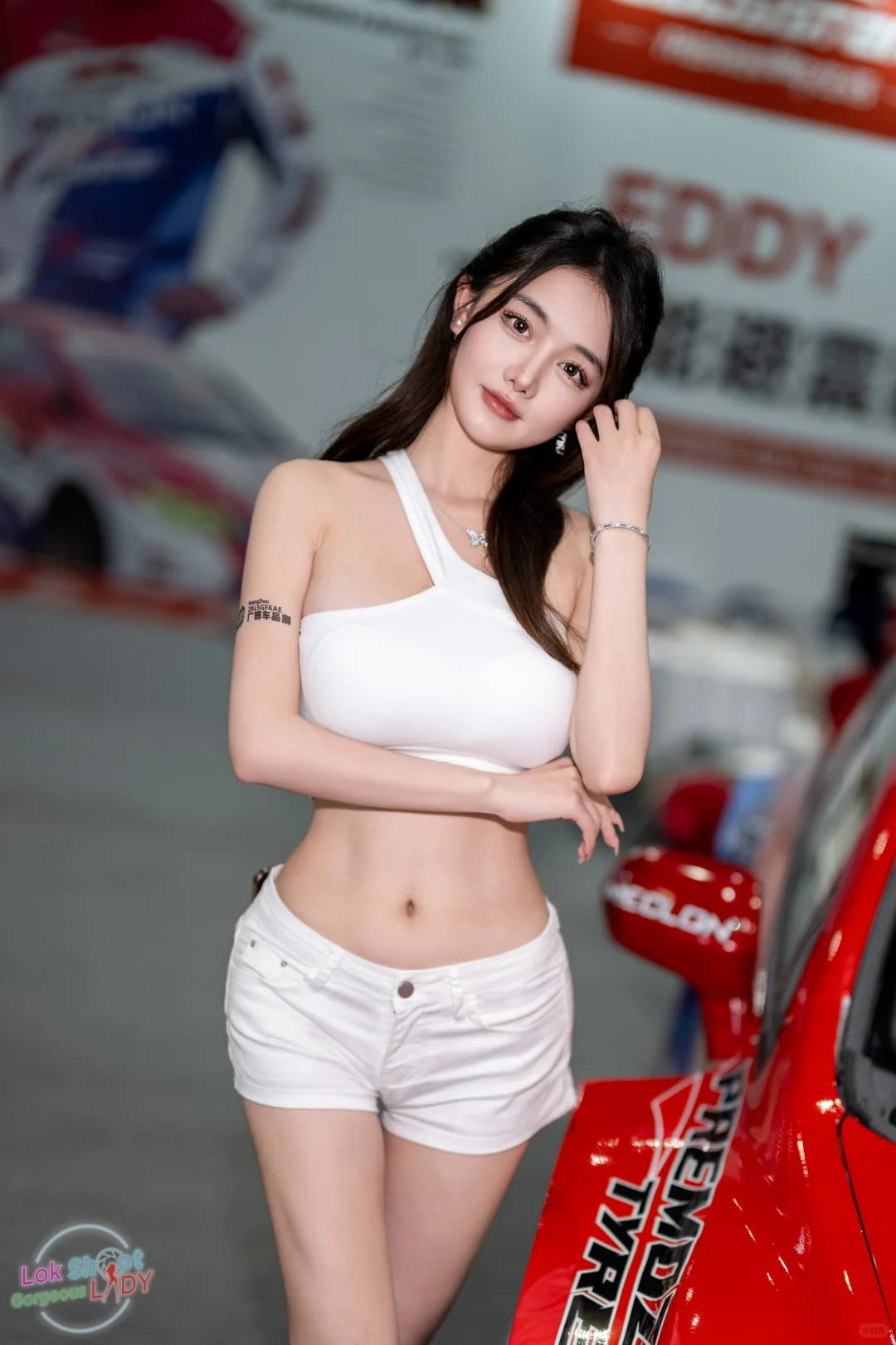 身材健美的君雅