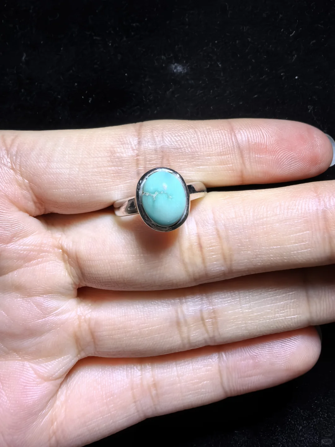 纯天然原矿绿松石高瓷蓝女戒，清新淡雅，精