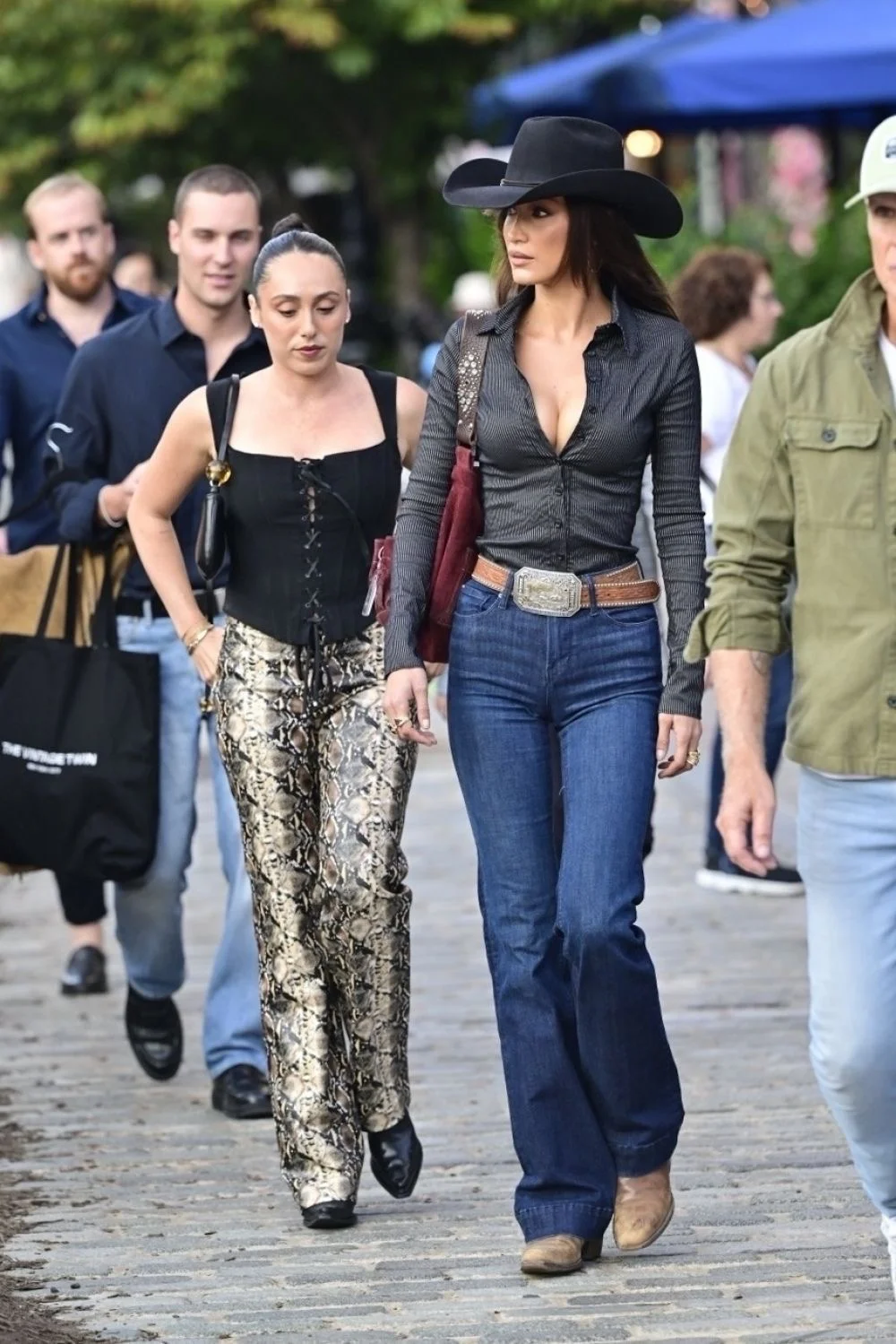 Bella Hadid 街拍合集📓Jeans复古美式穿搭