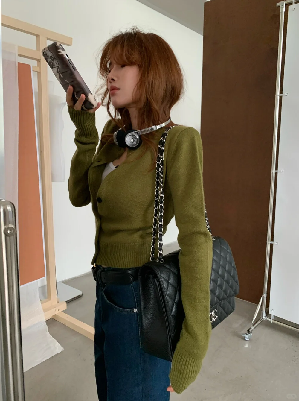 今天穿的又韓又高级🫒复古绿毛衣