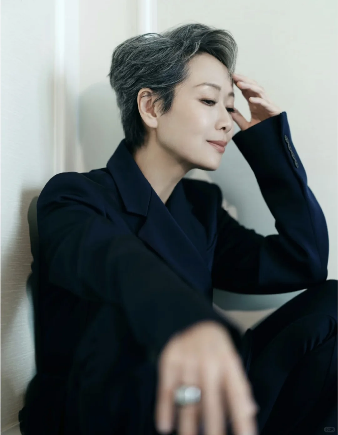 叶童：从许仙到乘风姐姐，62岁活成银发超模