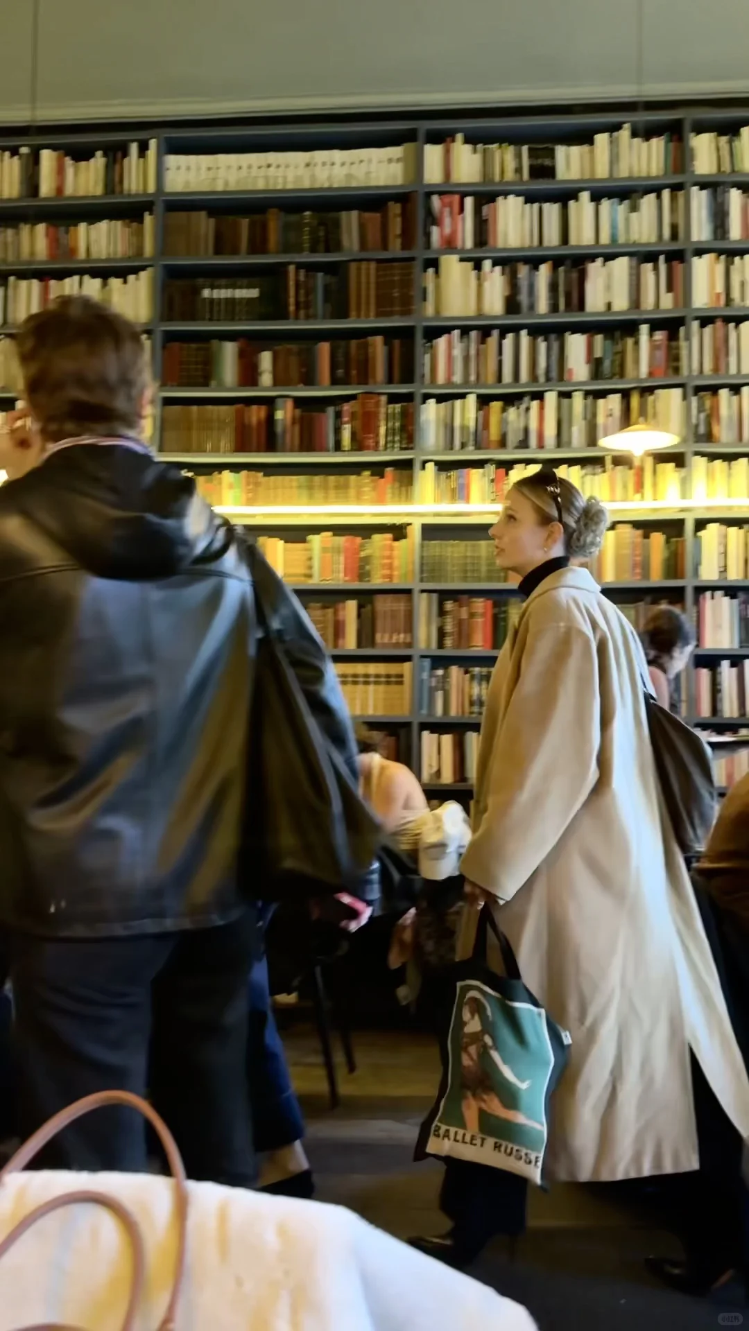 巴黎女人的“冻人”优雅，是仪式感还是伪精致？