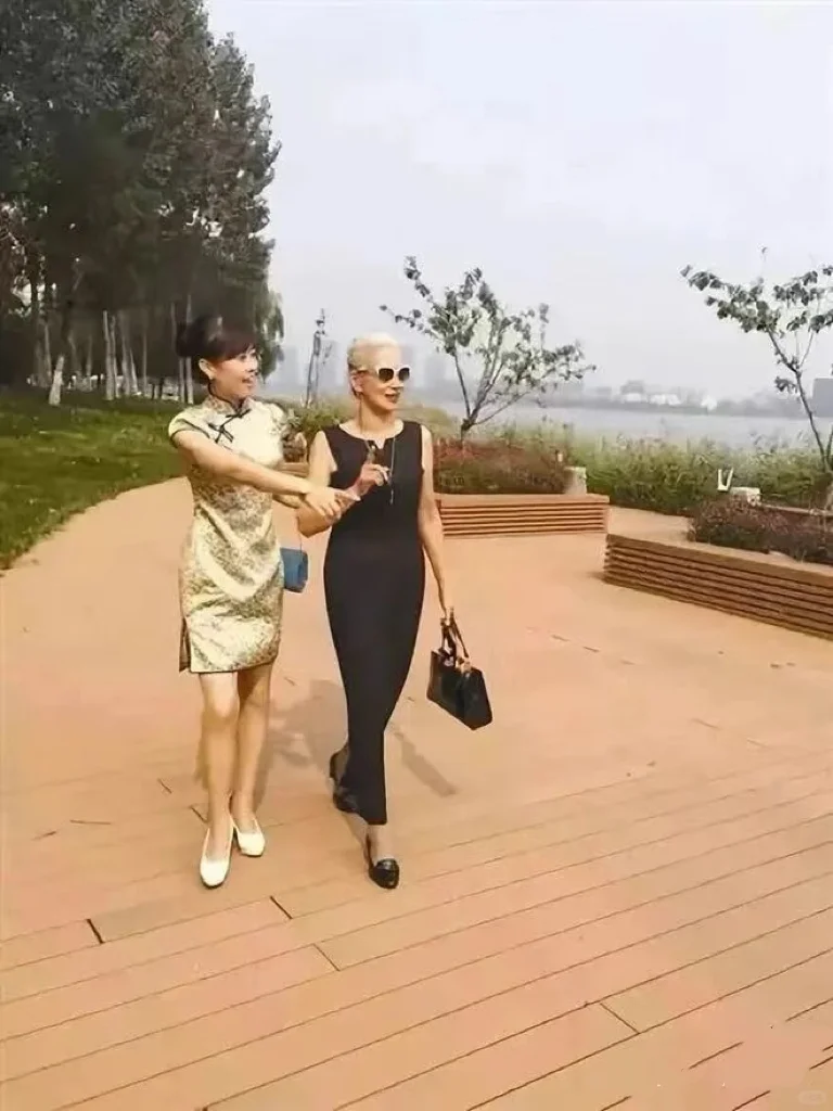 中国最美瑜伽奶奶