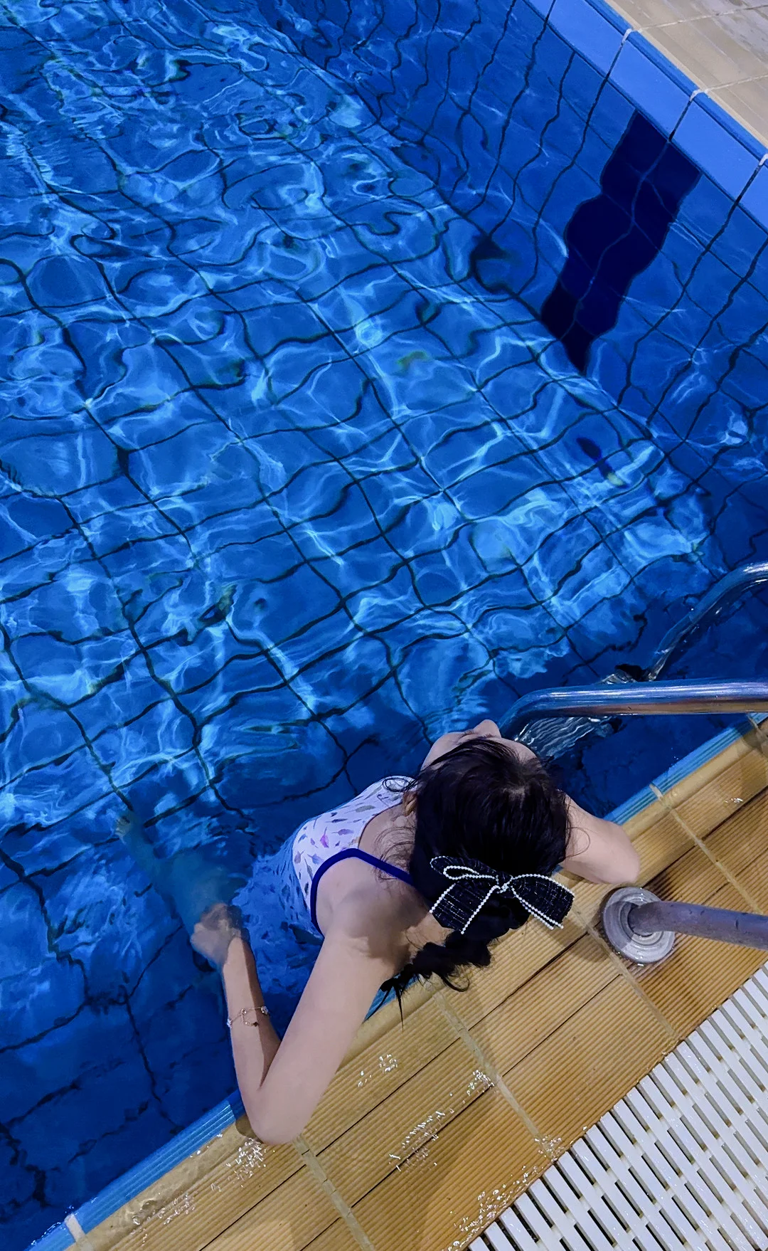 去游泳馆游泳真的很快乐～～～