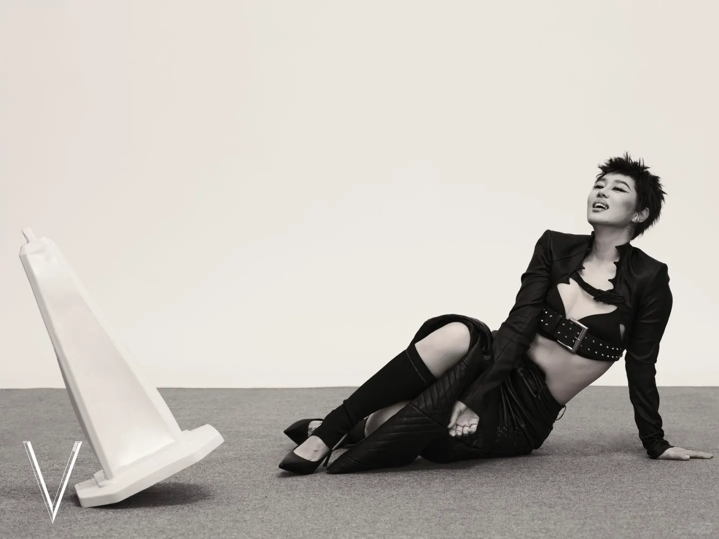 冬夏女王的时装也依旧迷人