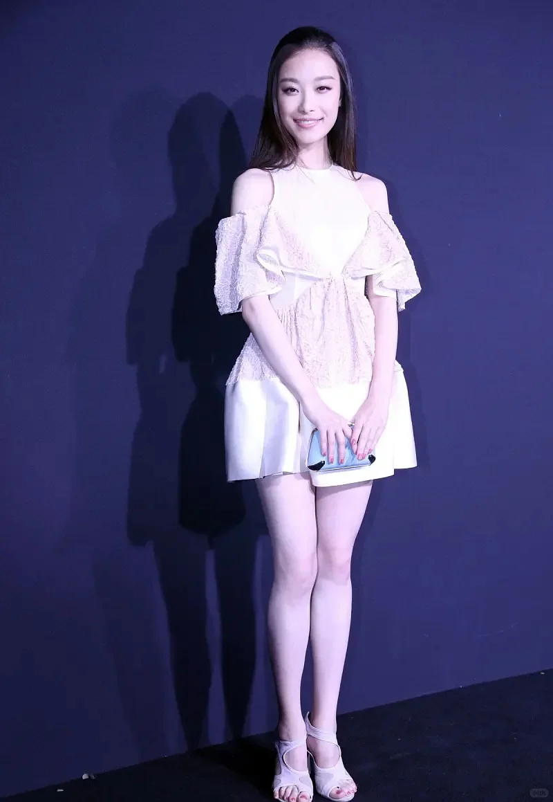 倪妮性感长腿照片合集