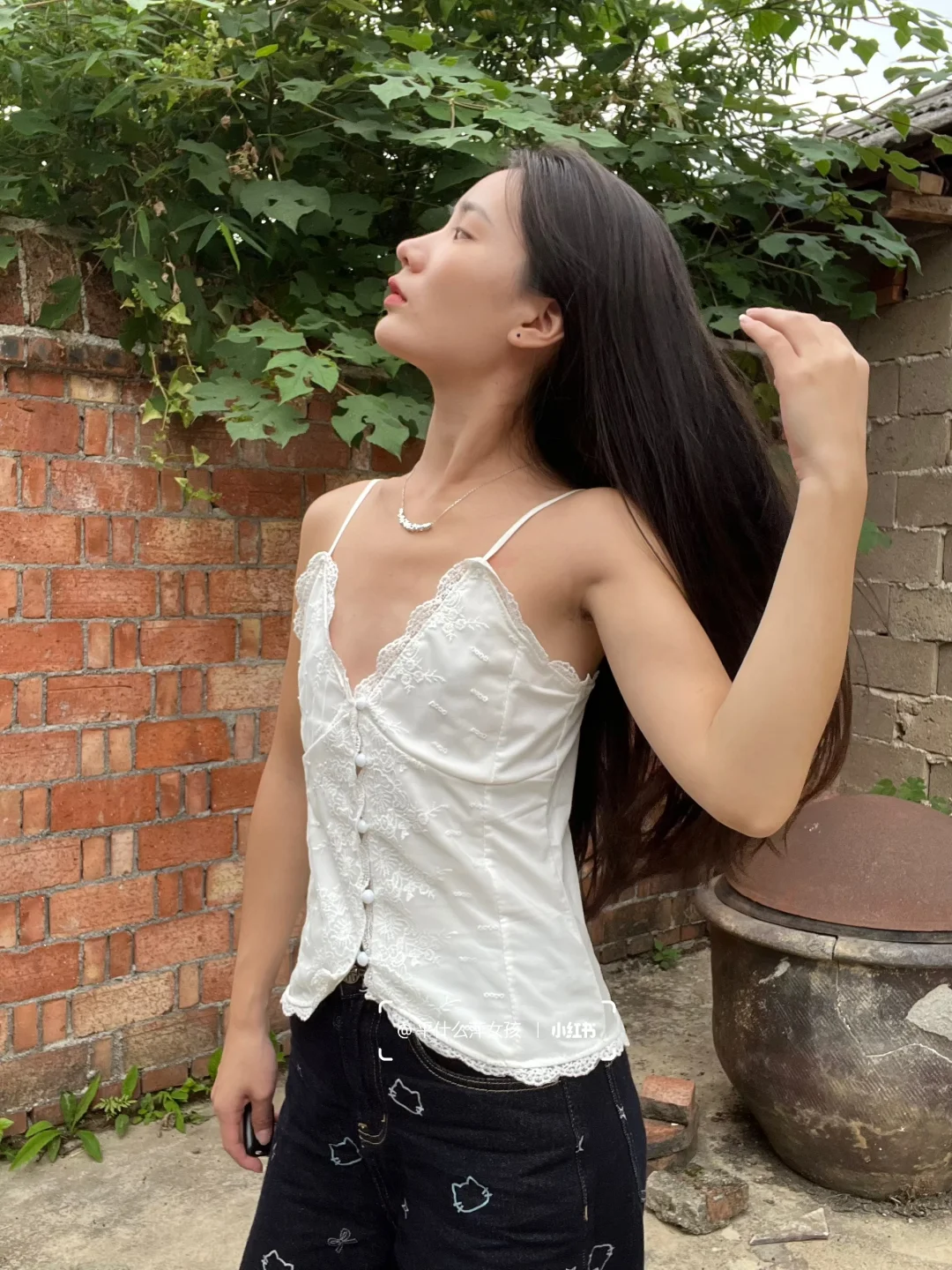 live图 平胸不会影响我向上的生命力