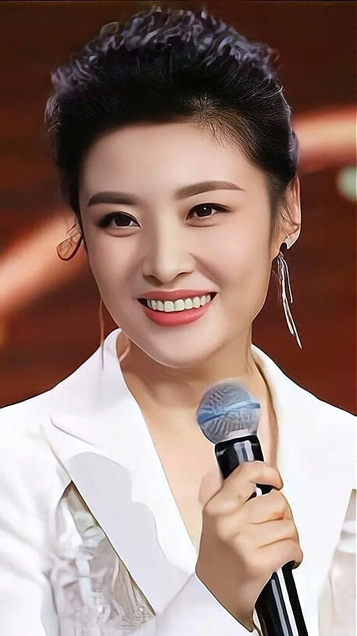 周涛：岁月不败美人，优雅永不过时✨