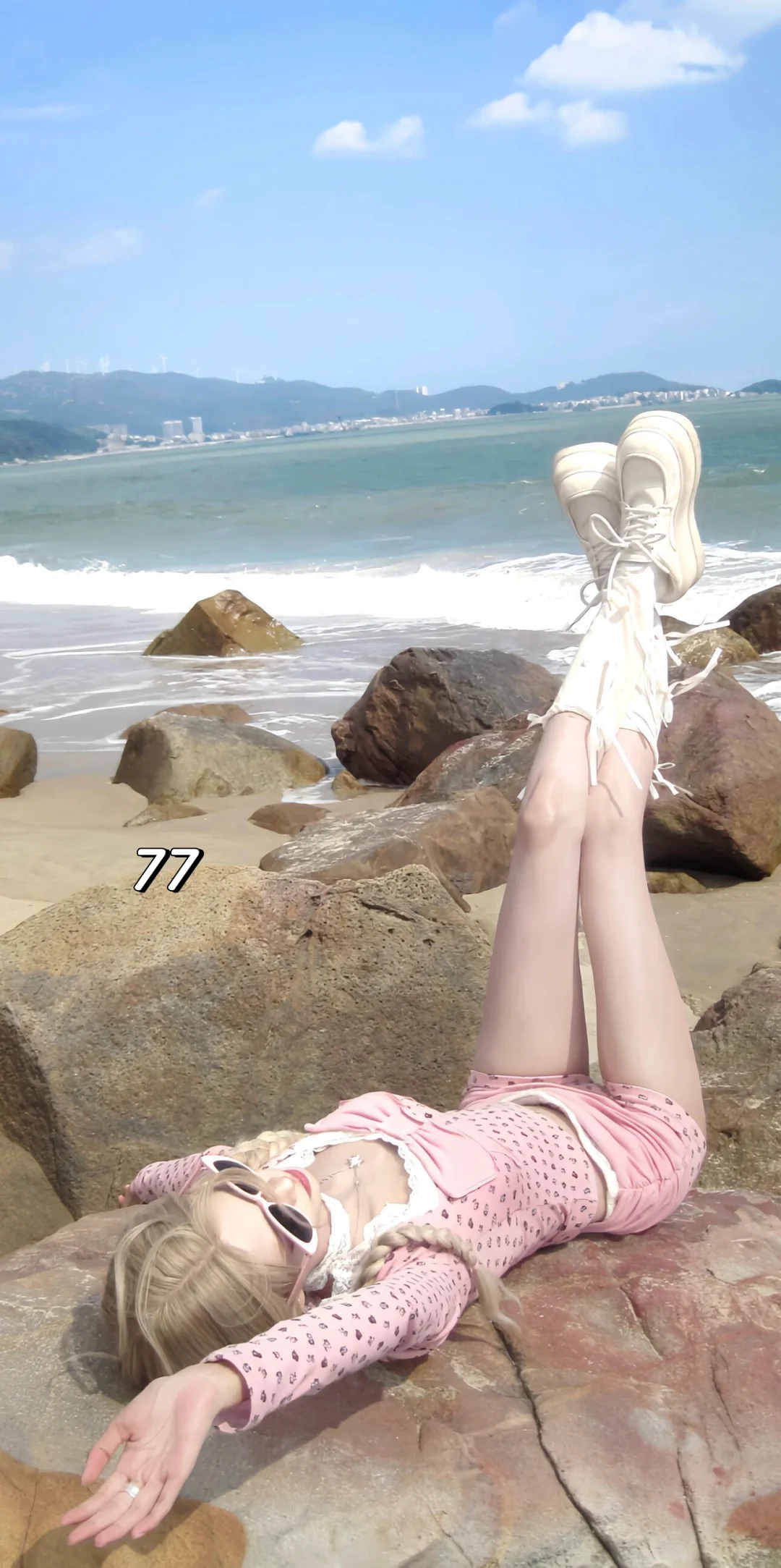 SHARE：美女氛围感壁纸 ՞˶˃ ᵕ ˂˶՞