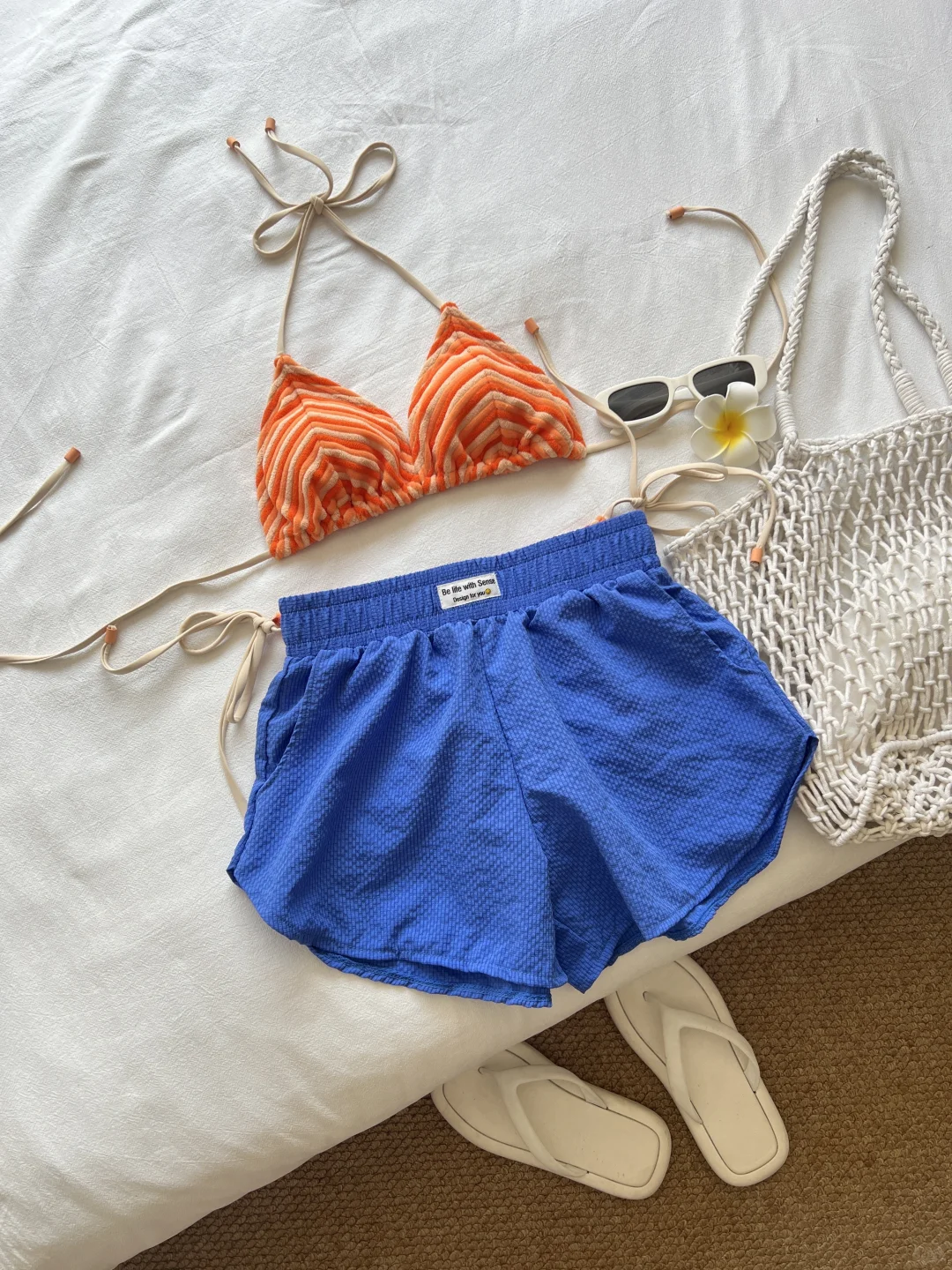 果然有生命力的撞色穿搭最出片🧡💙