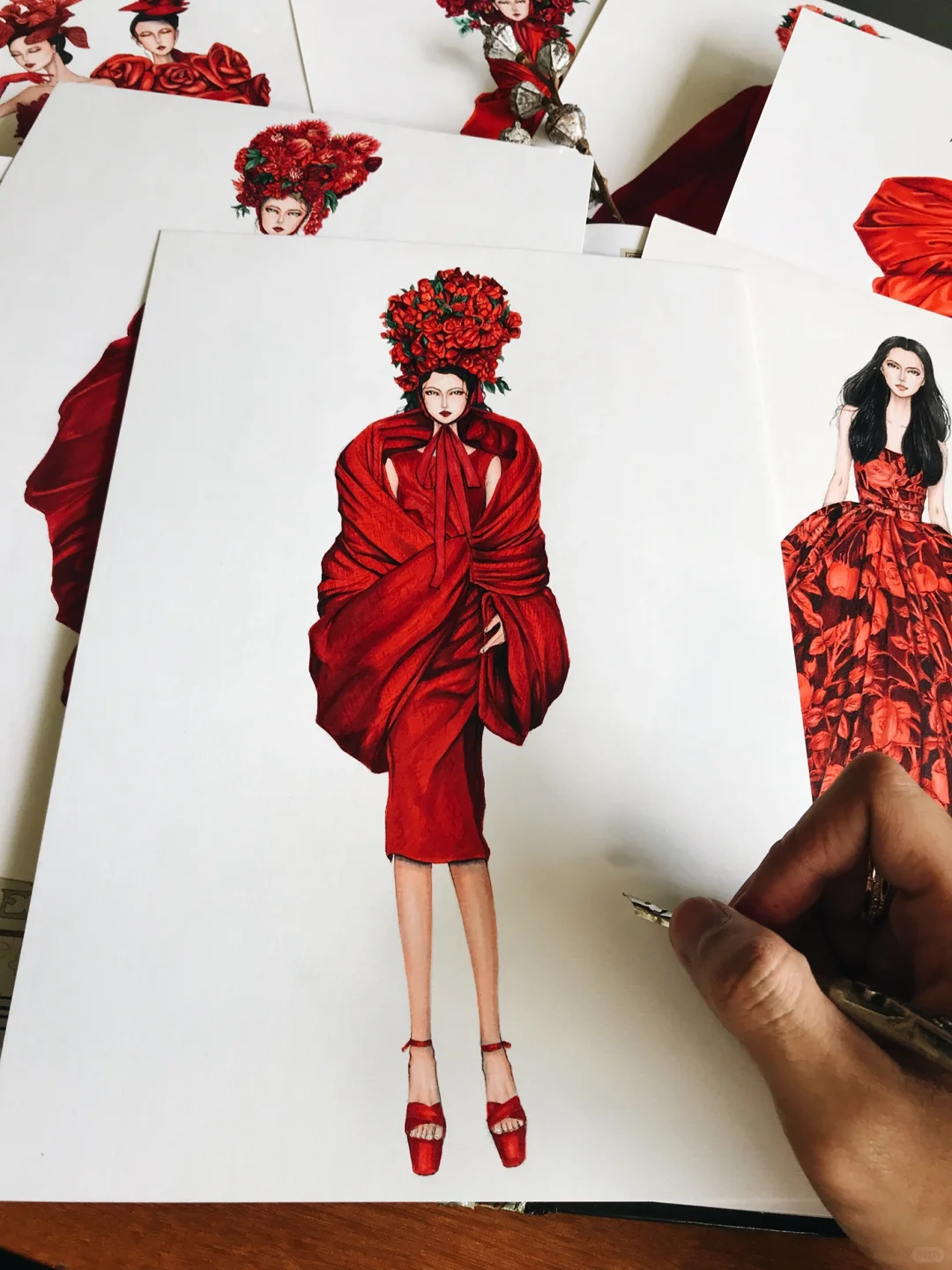 红色娇艳你如今几岁❤️服装插画