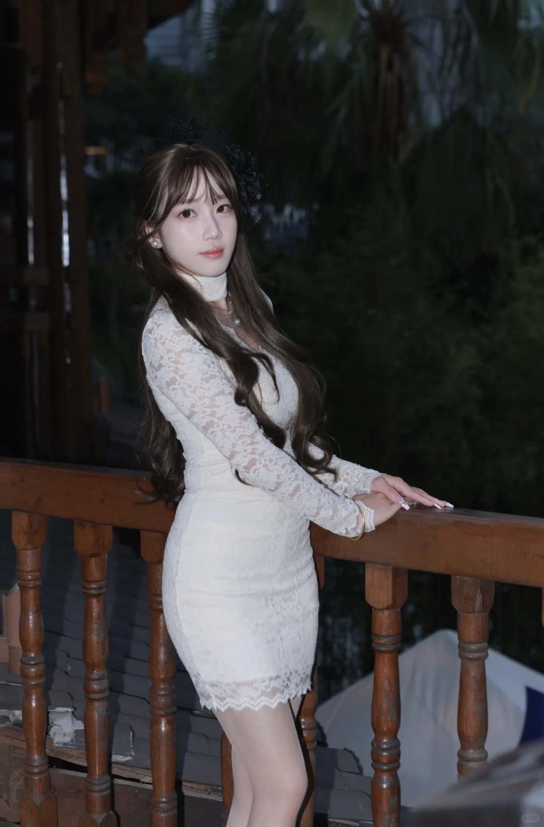 正经不过三秒🙈拍完眼神立刻松懈