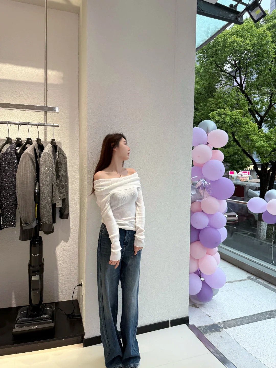 30+的“轻性感”藏在极简里的小心机