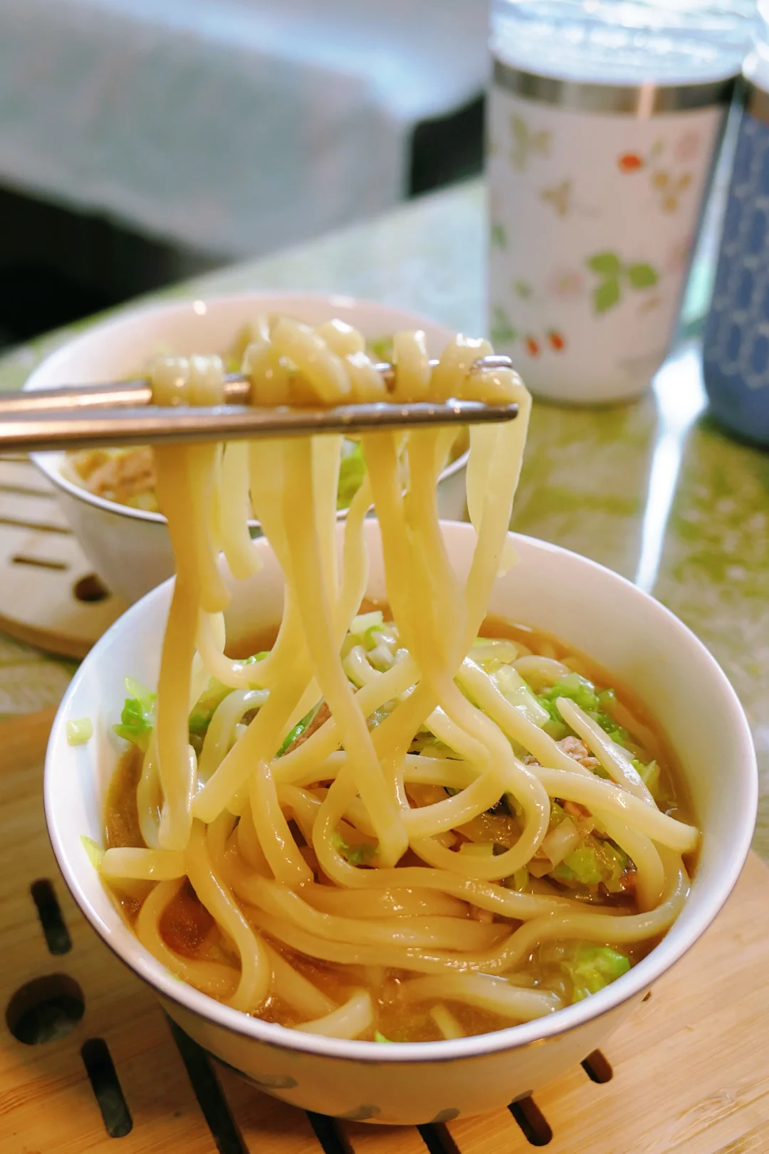 一碗下肚会让你从头暖到脚的白菜肉丝炝锅面