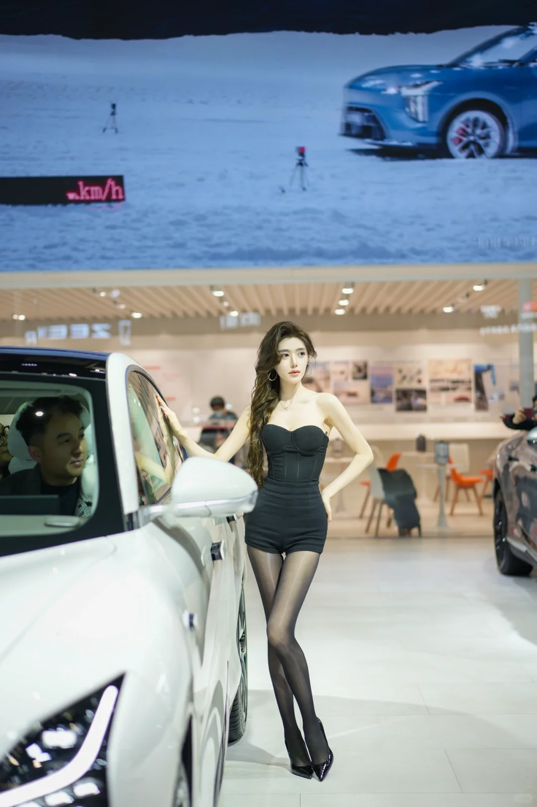 郑州车展 性感妩媚 闪电喵喵