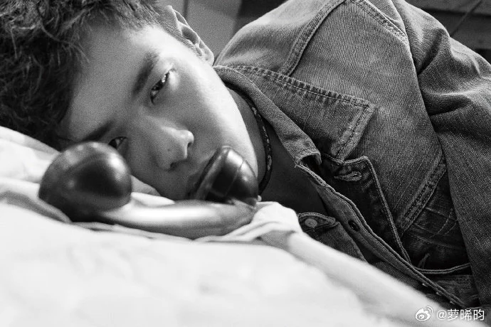 张若昀的深夜涩图