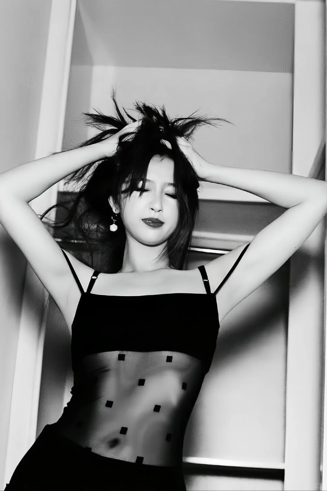 虞书欣-谁懂姐感甜御风拍照的含金量！