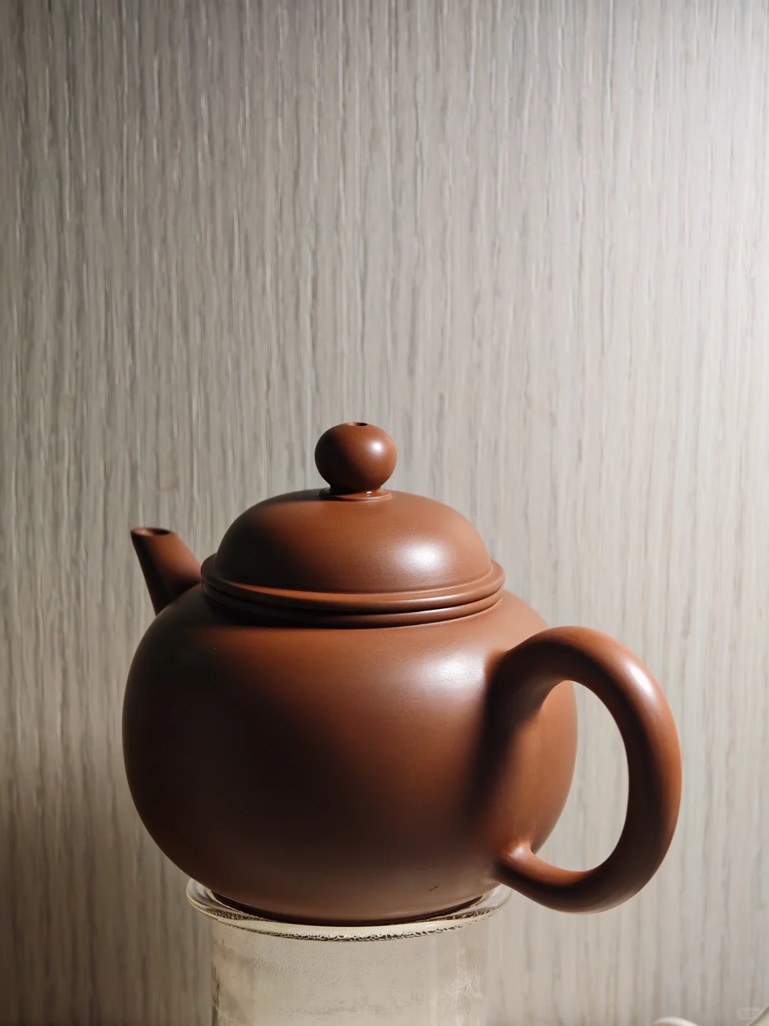 给坭兴陶壶拍了个美照