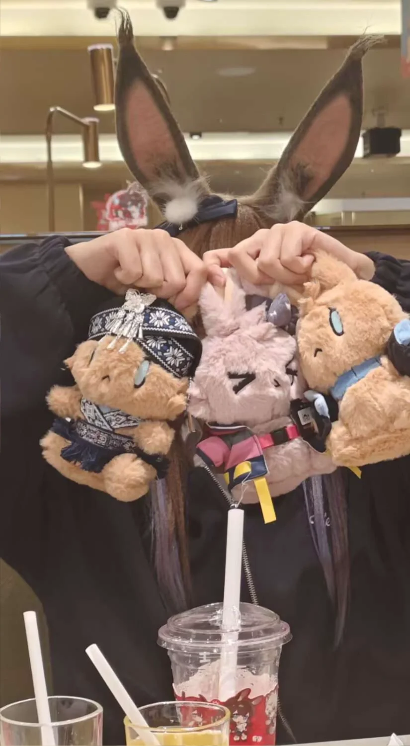 《海底捞惊现罗德岛CEO》