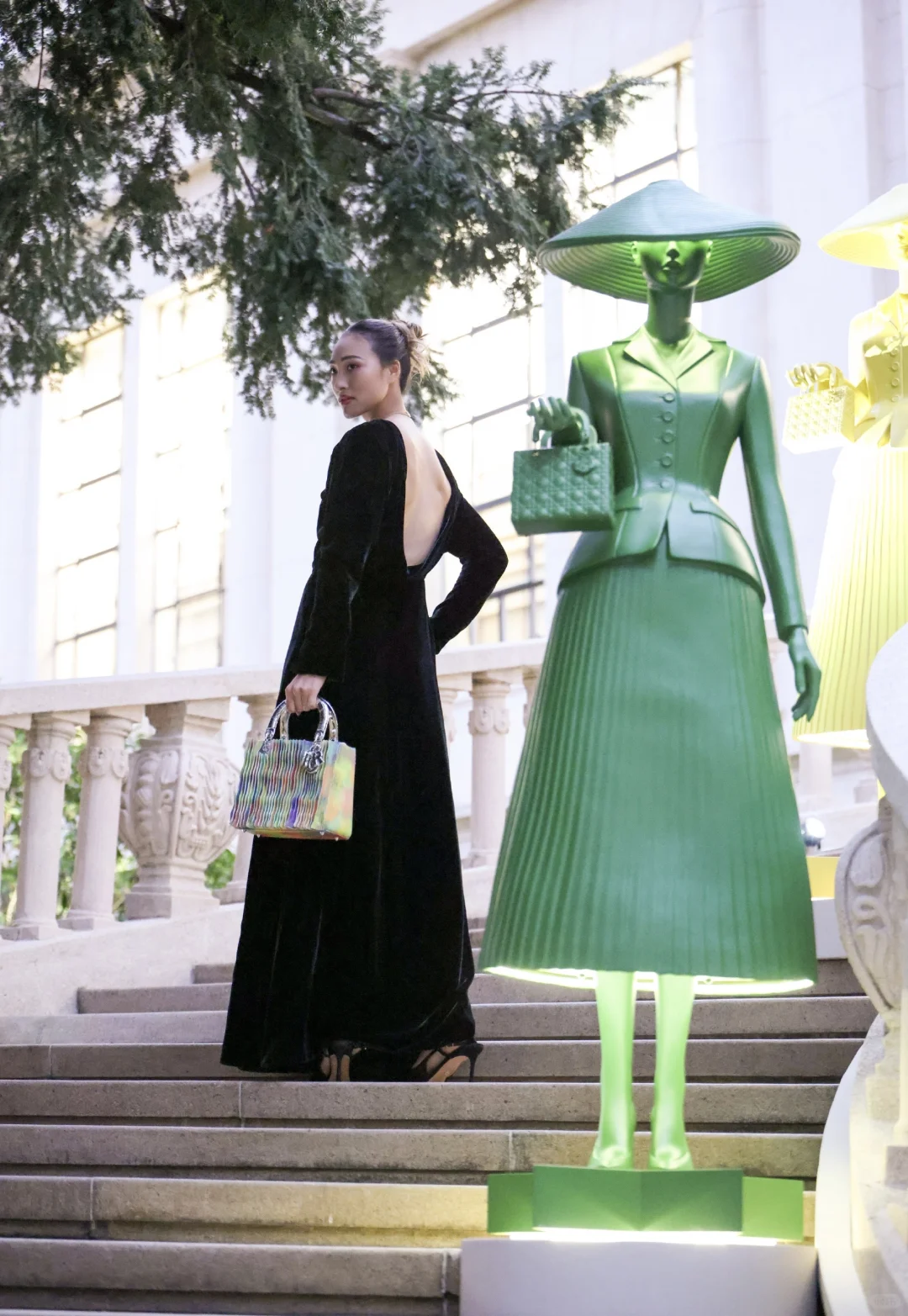 郑钦文出席迪奥上海展览美照