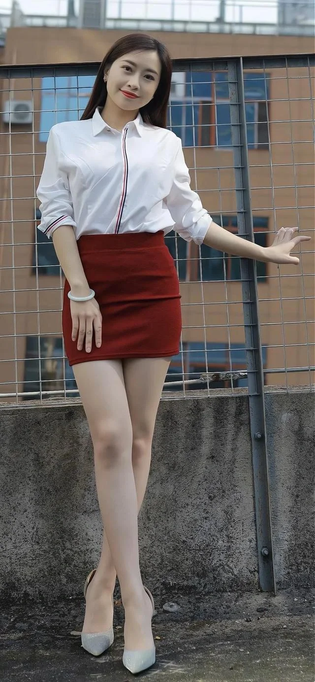 性感身材靓丽的美女让人心动！