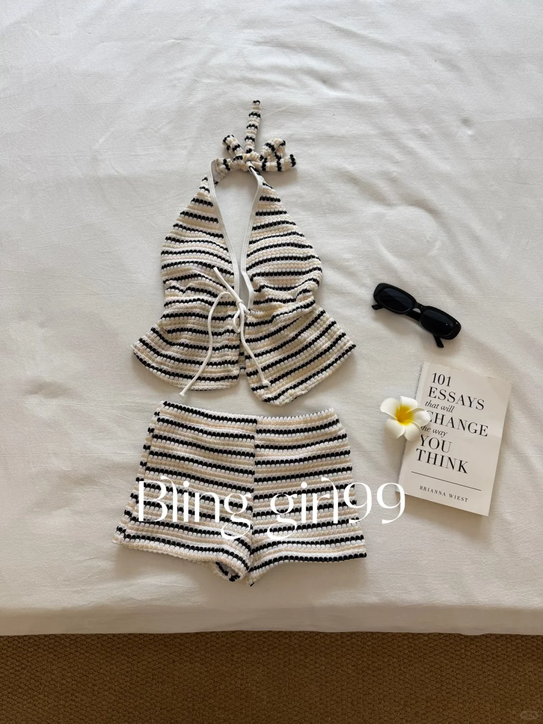 来啦！你们爱看的piu亮小姐姐上身！➡️滑