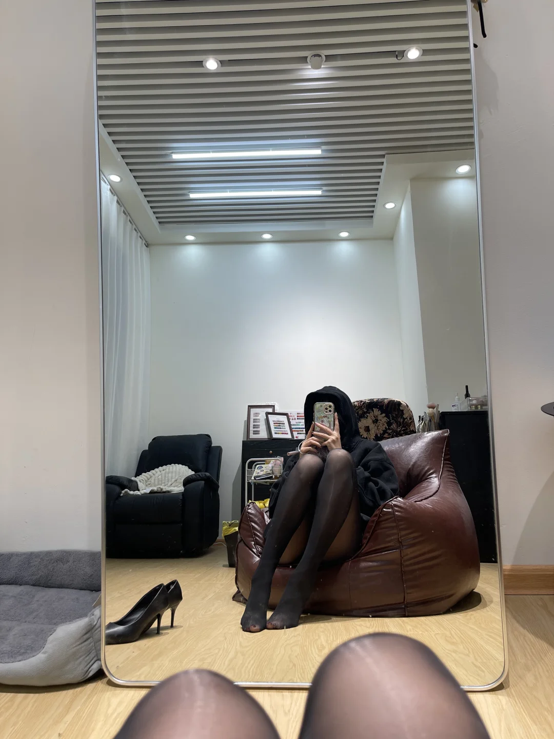 173/55、黑色丝袜、高跟鞋、好爱自己的身材