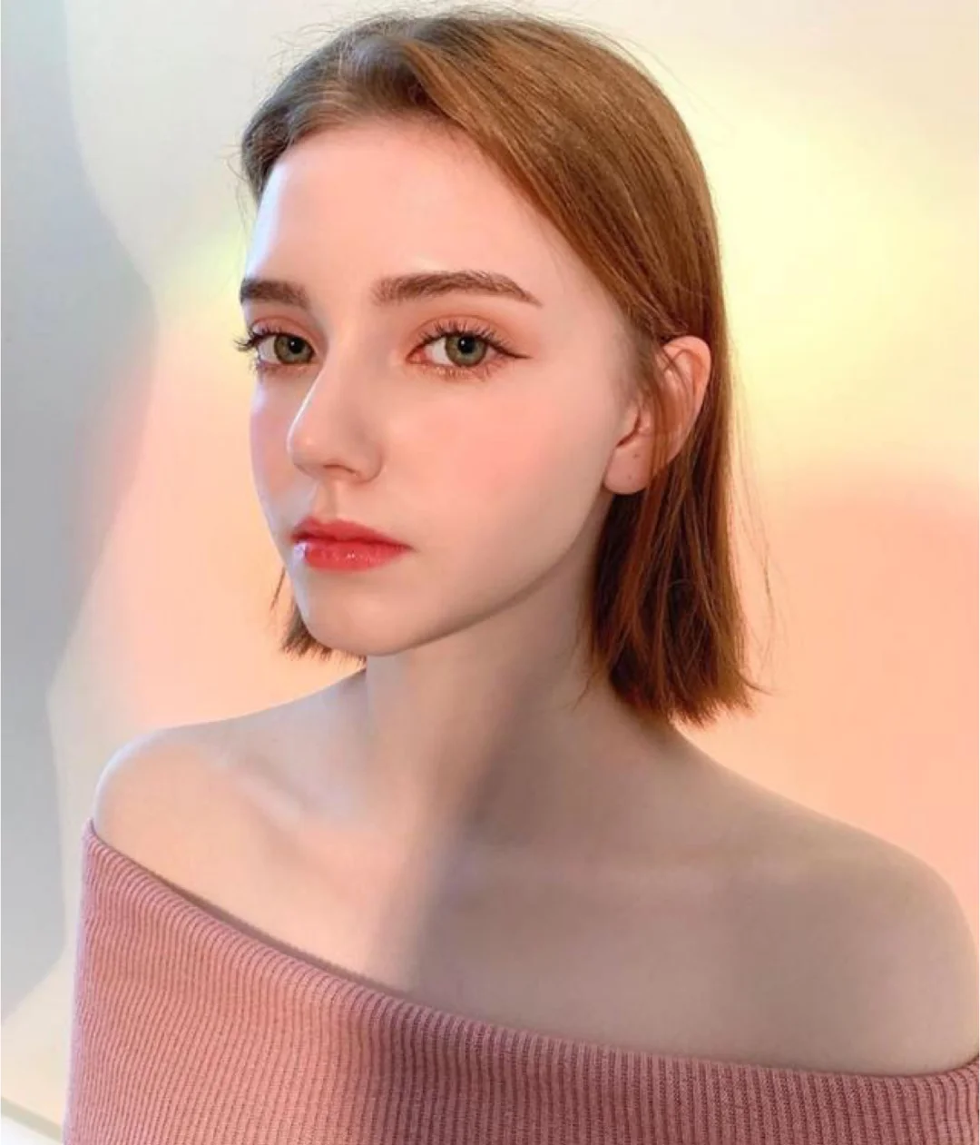 乌克兰嫩模爆红！人间芭比！这脸真实存在？