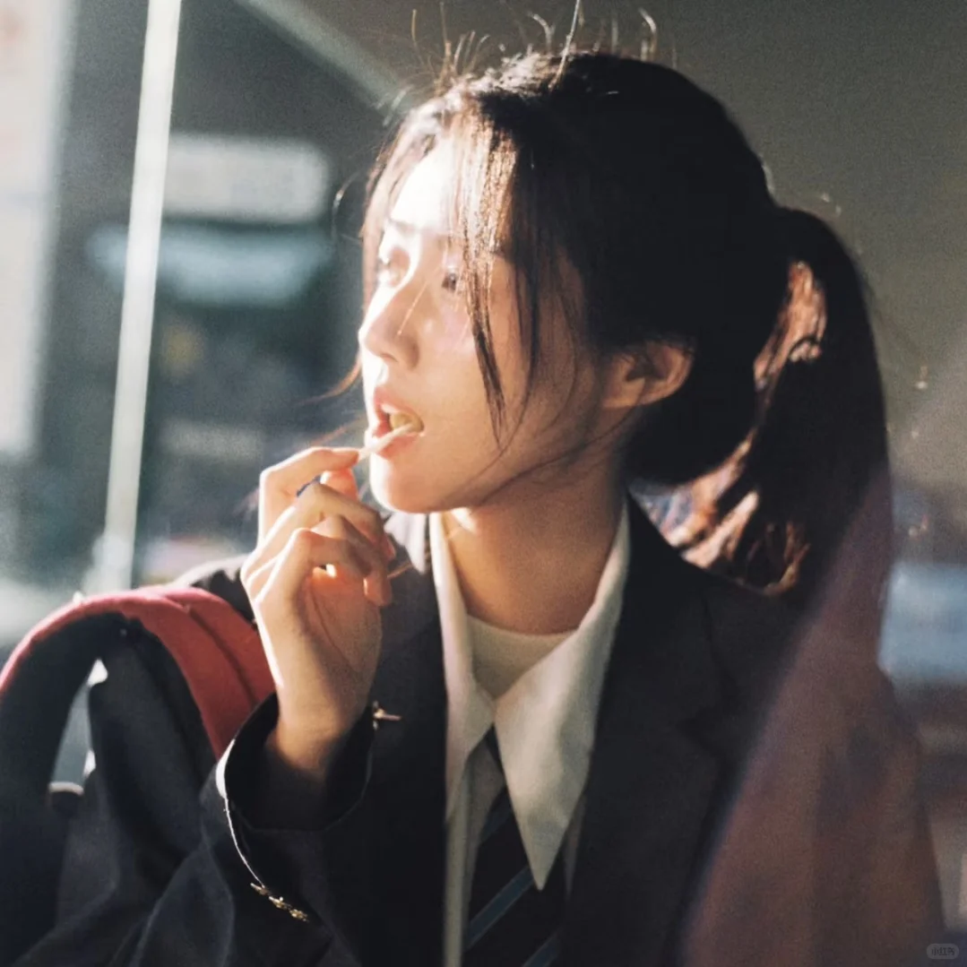 看看你们的卢昱晓美照库存