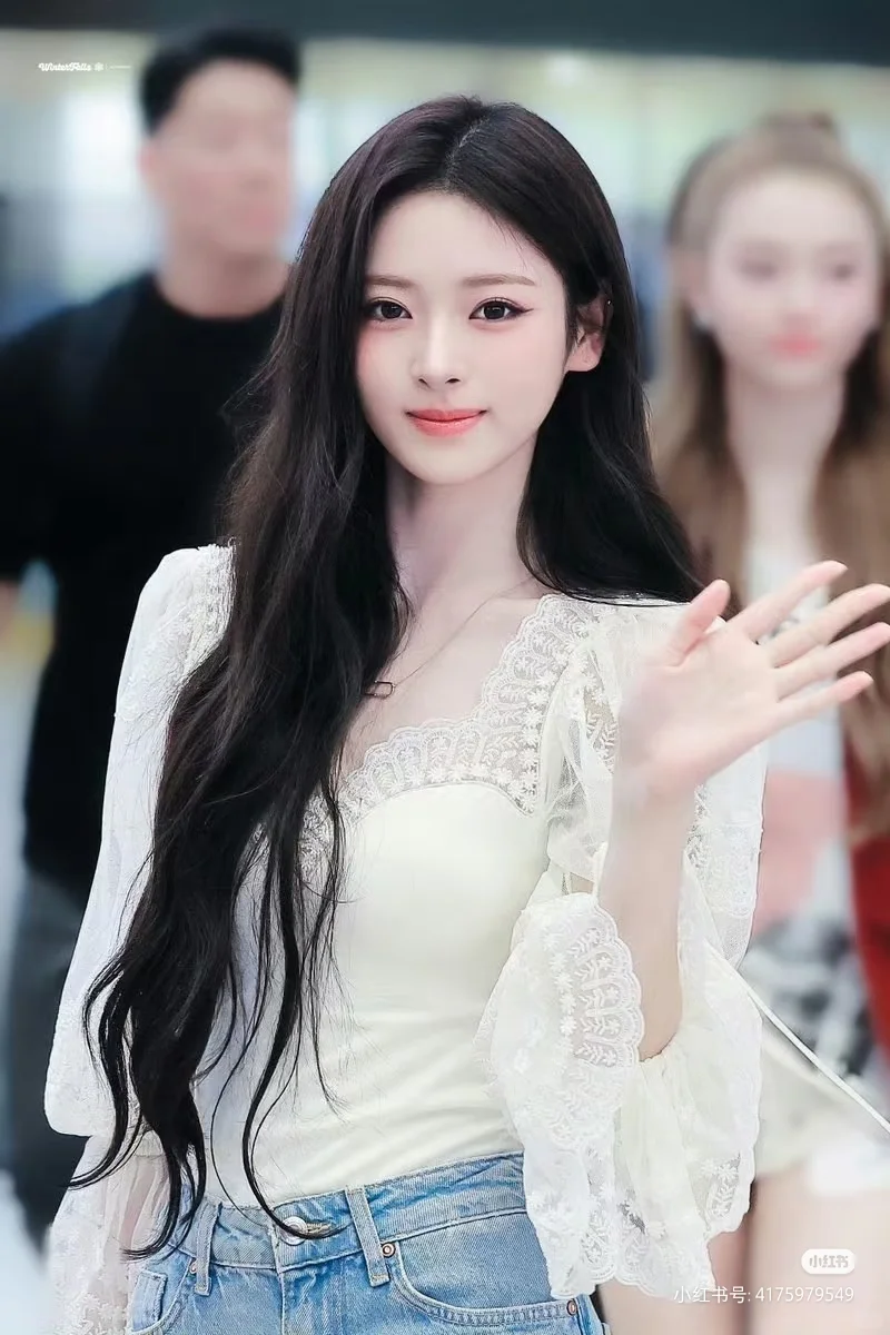 2023年我说小个子长发要到胸，现在2025年