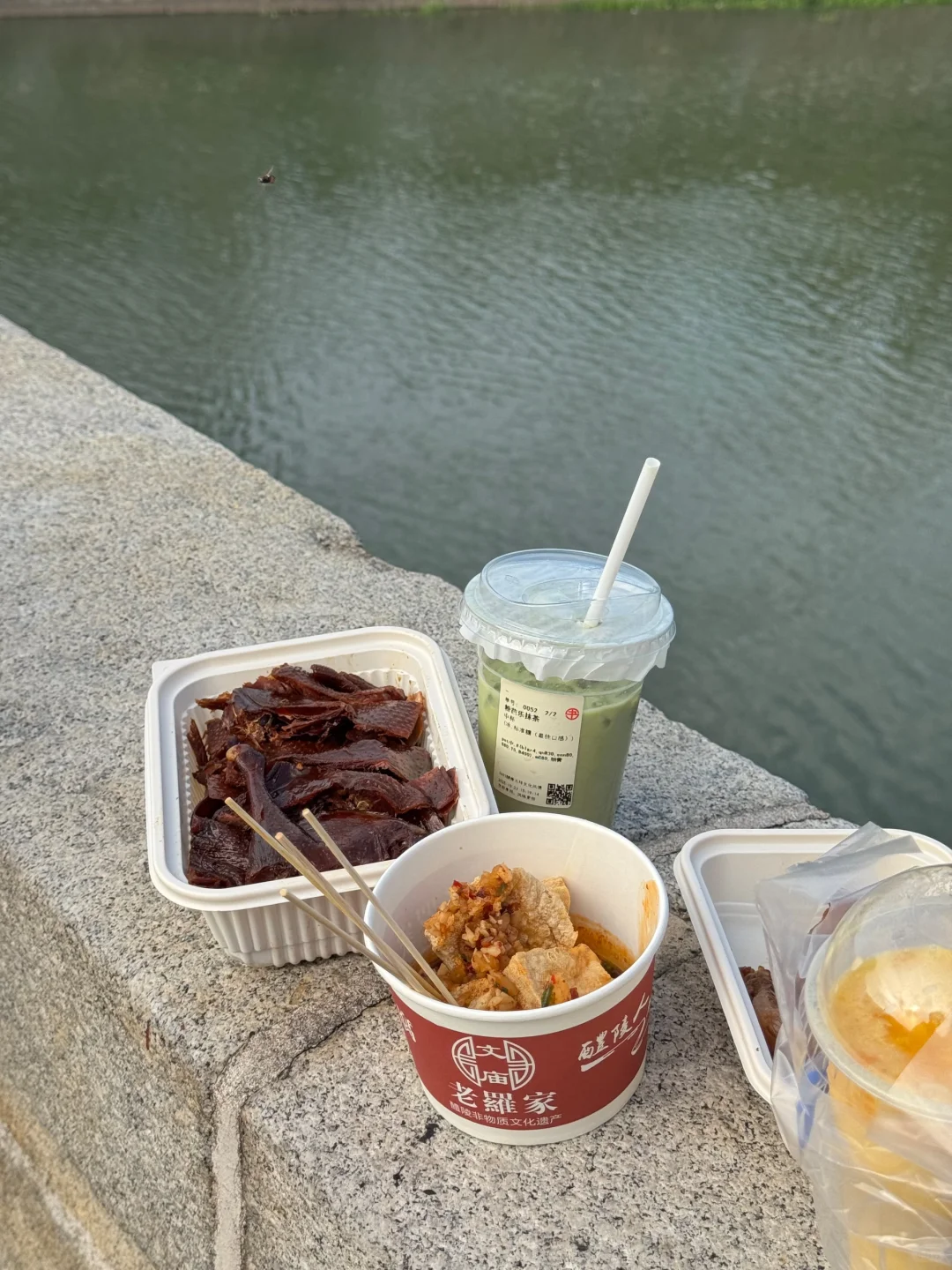 1年麻鸭的Q弹口感，让酱板鸭变得更完美！