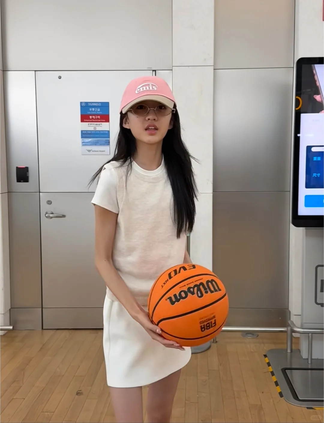 陈芷琰美照~橙汁必备