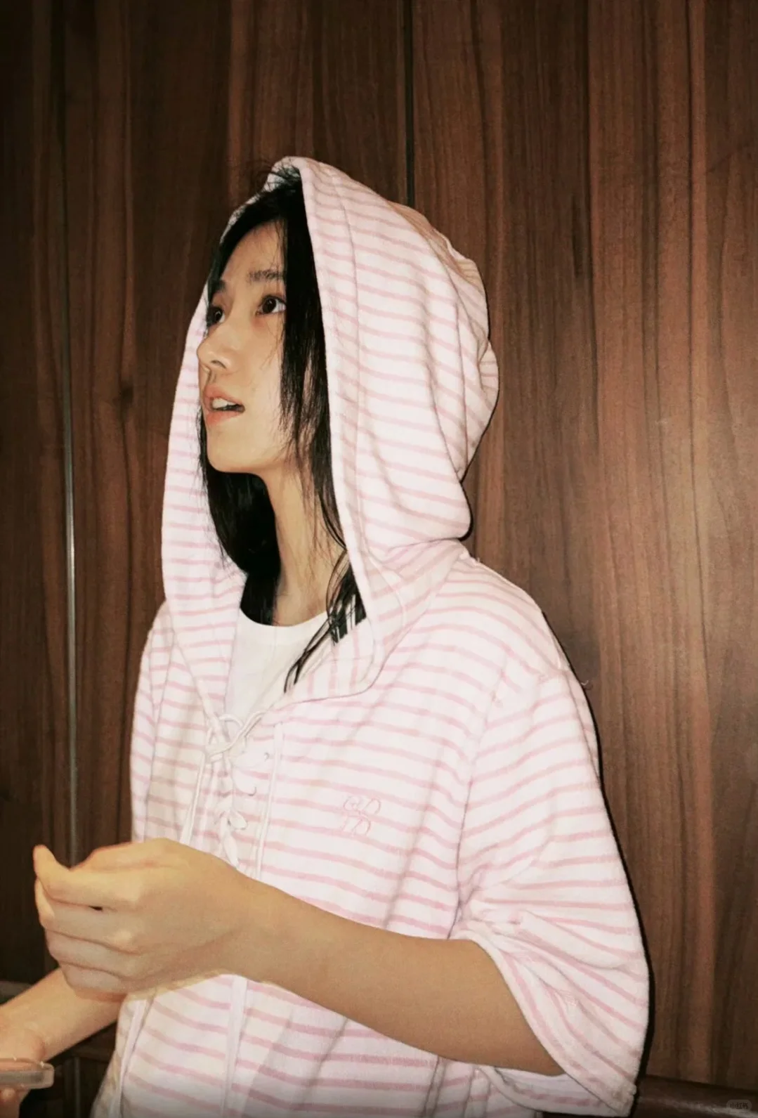 看看你们的卢昱晓美照库存