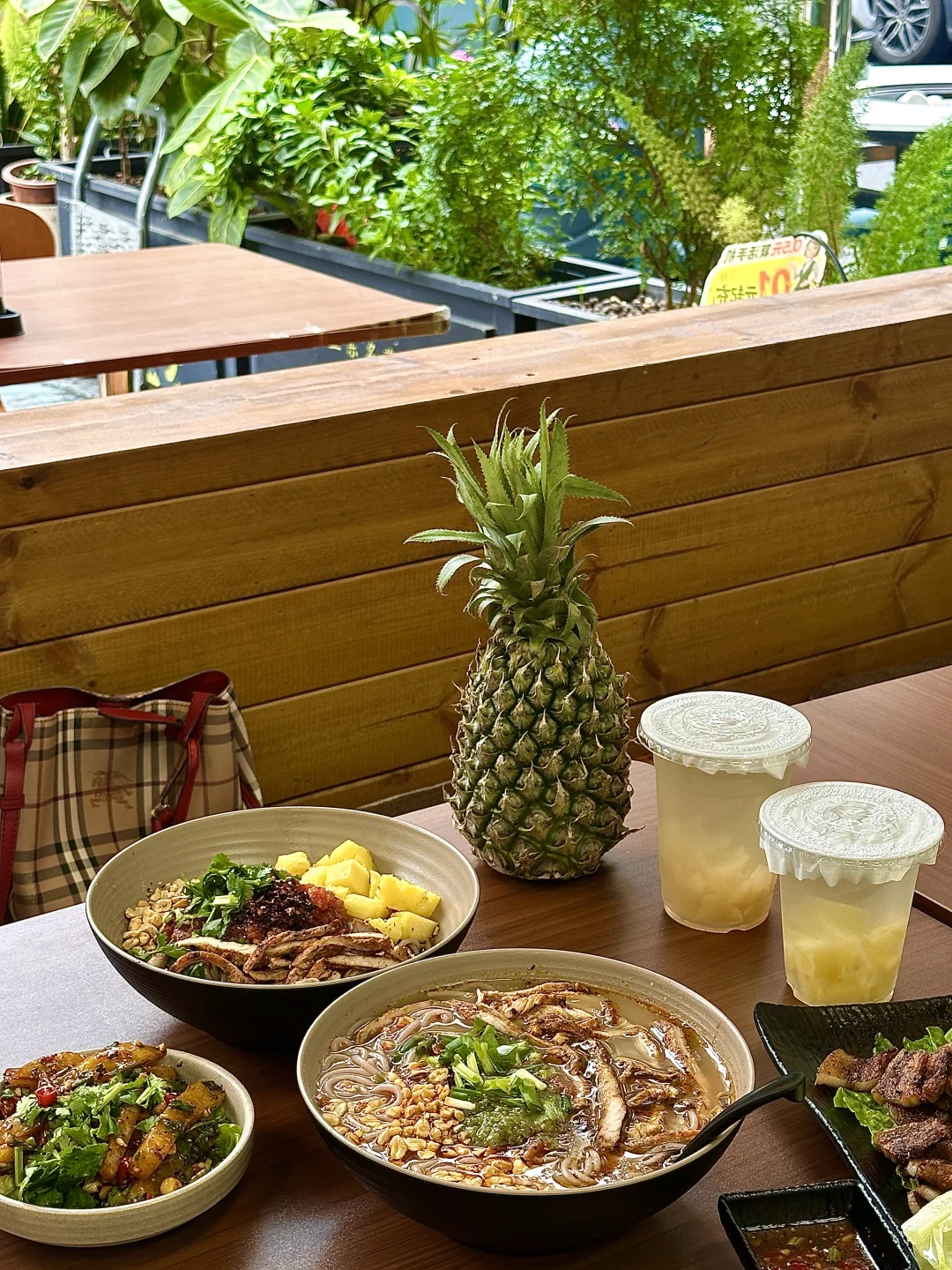 救命！这碗粉面鲜到舔碗！小食直接封神🍜