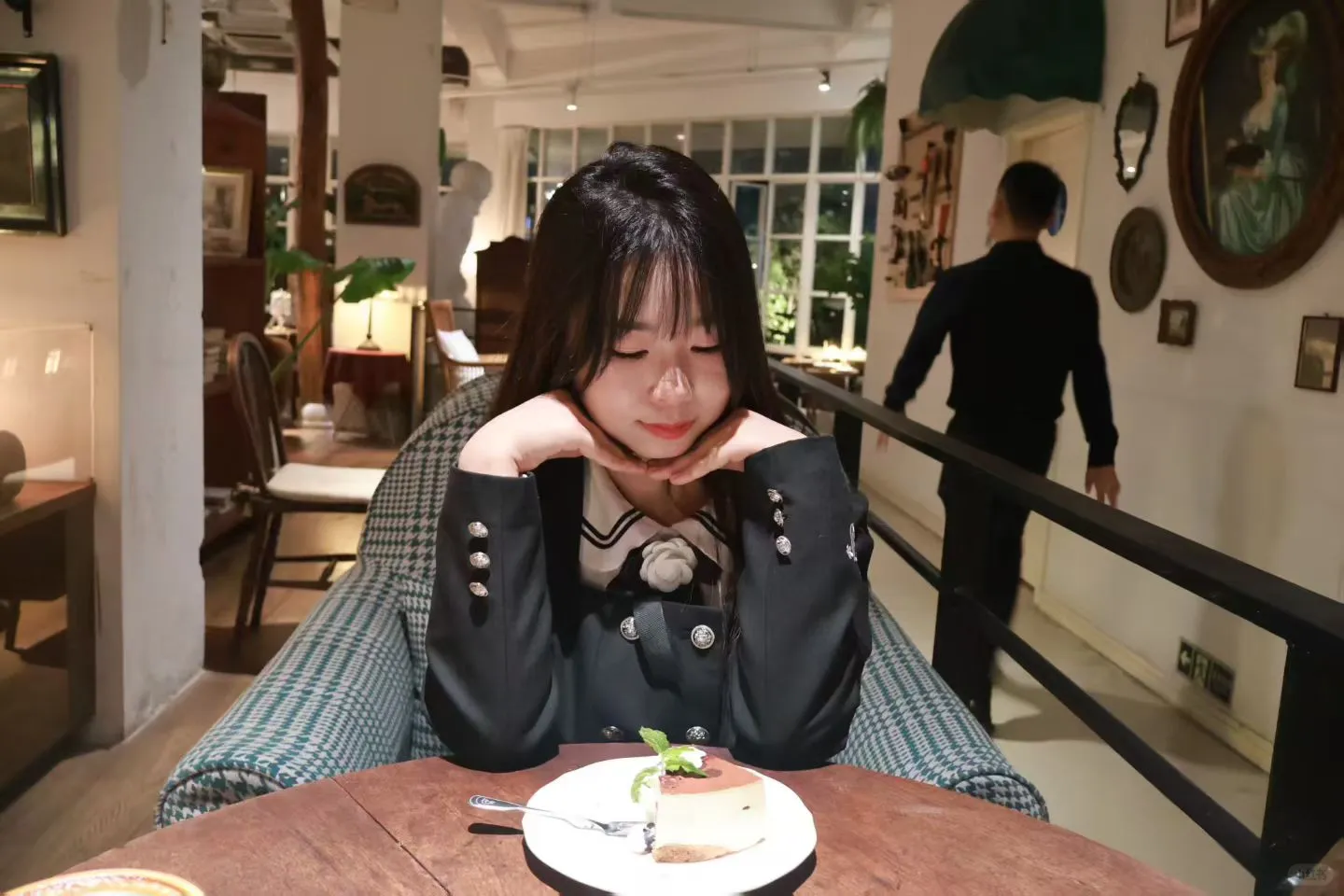 温州陪拍丨客妹的黑甜制服适配度满分