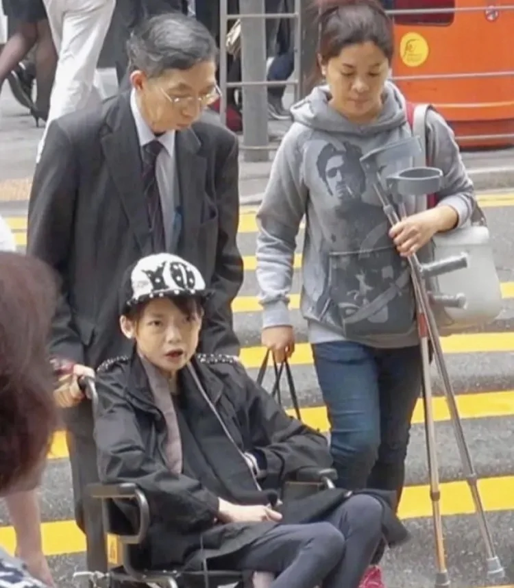 8年的豪门婚姻嫩模变“骷髅”