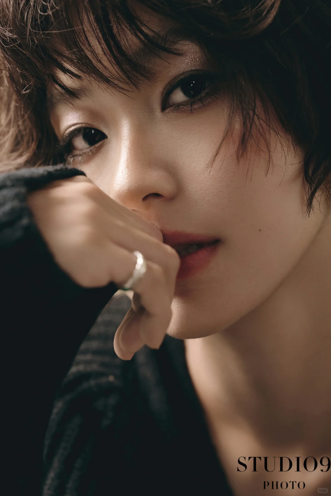 韩杂情绪写真｜复古慵懒感直接焊在脸上