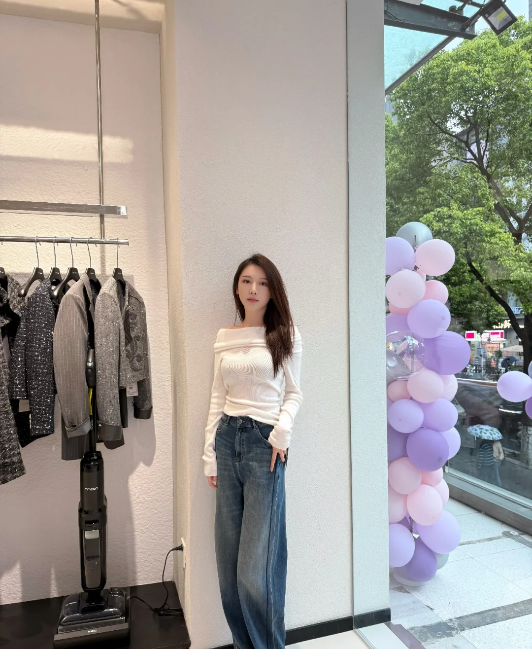 30+的“轻性感”藏在极简里的小心机