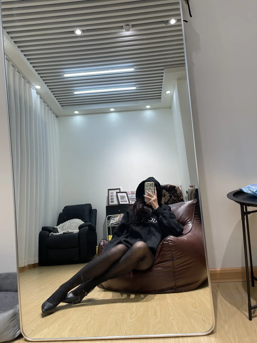 173/55、黑色丝袜、高跟鞋、好爱自己的身材