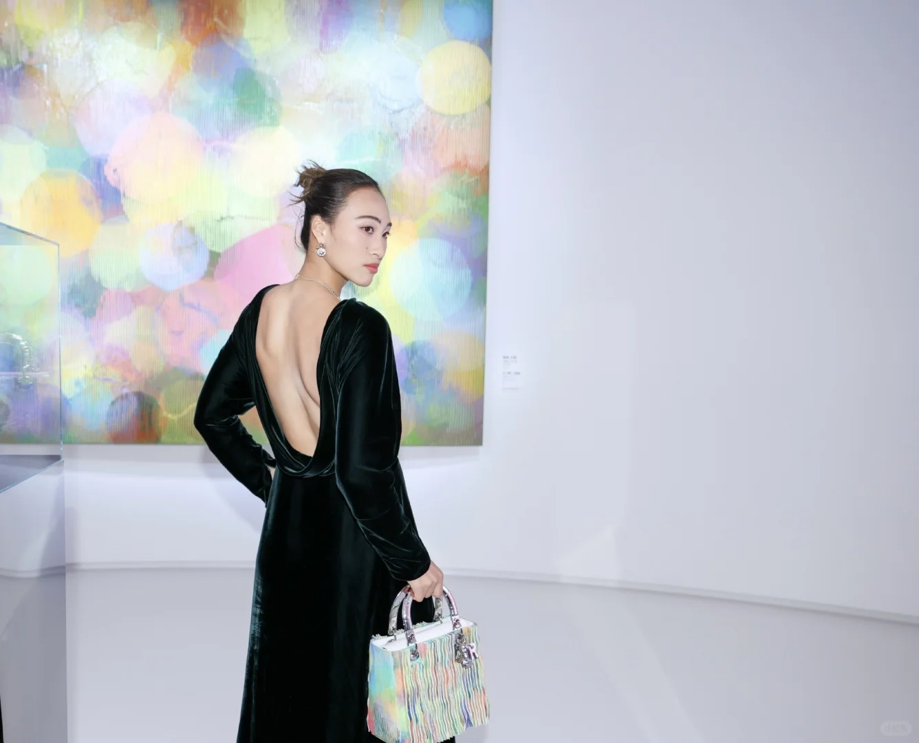 郑钦文出席迪奥上海展览美照