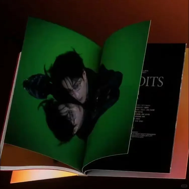 这本写真集！有136页！！