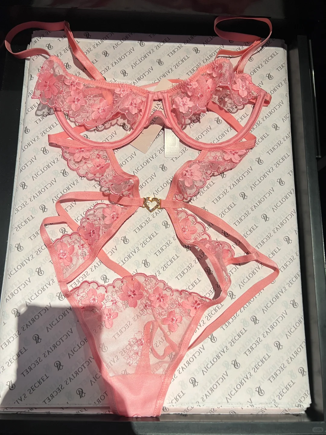 维密 情人节战袍准备好了吗？