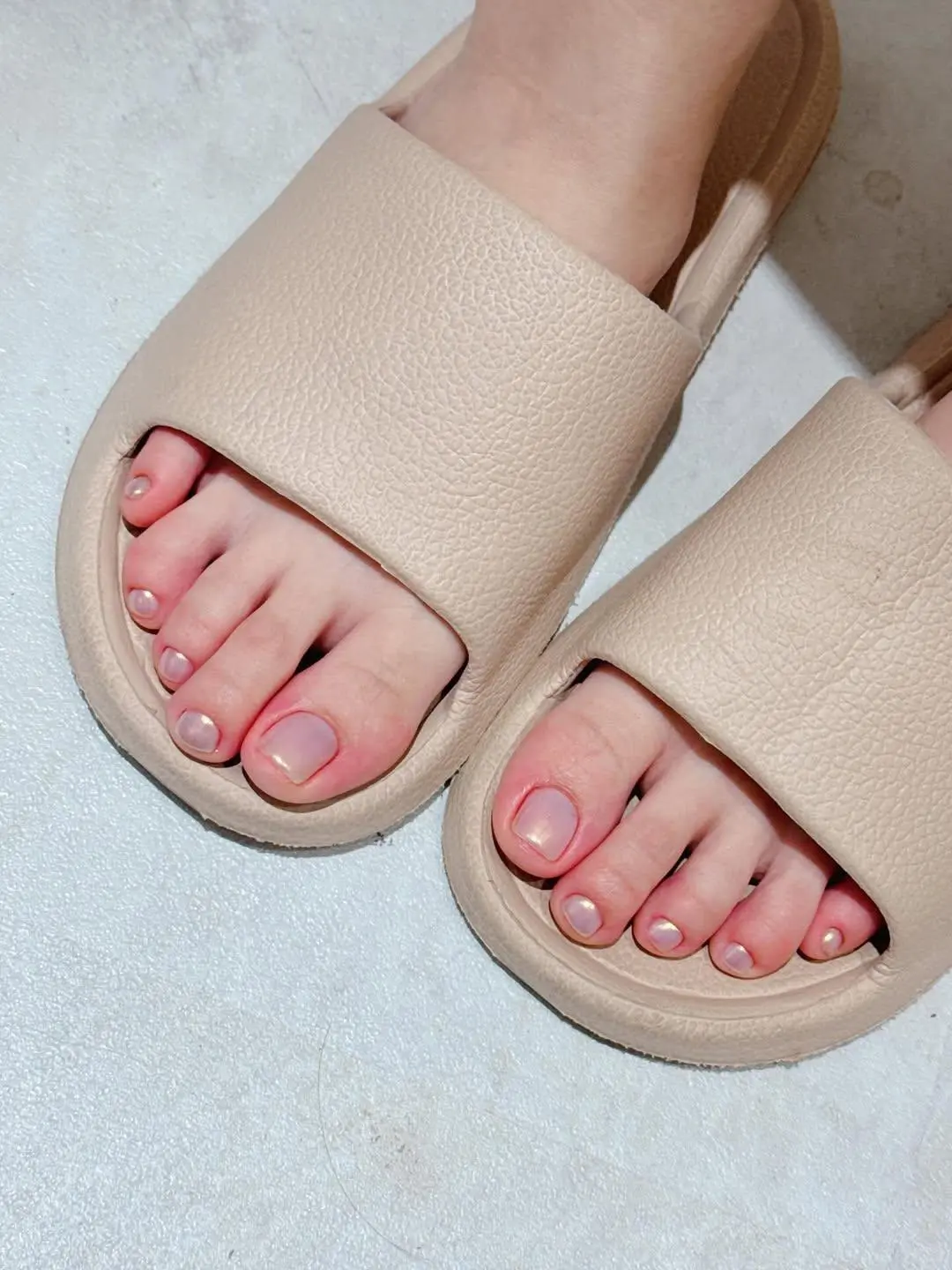 美脚甲，柔色系于细微处显线条！