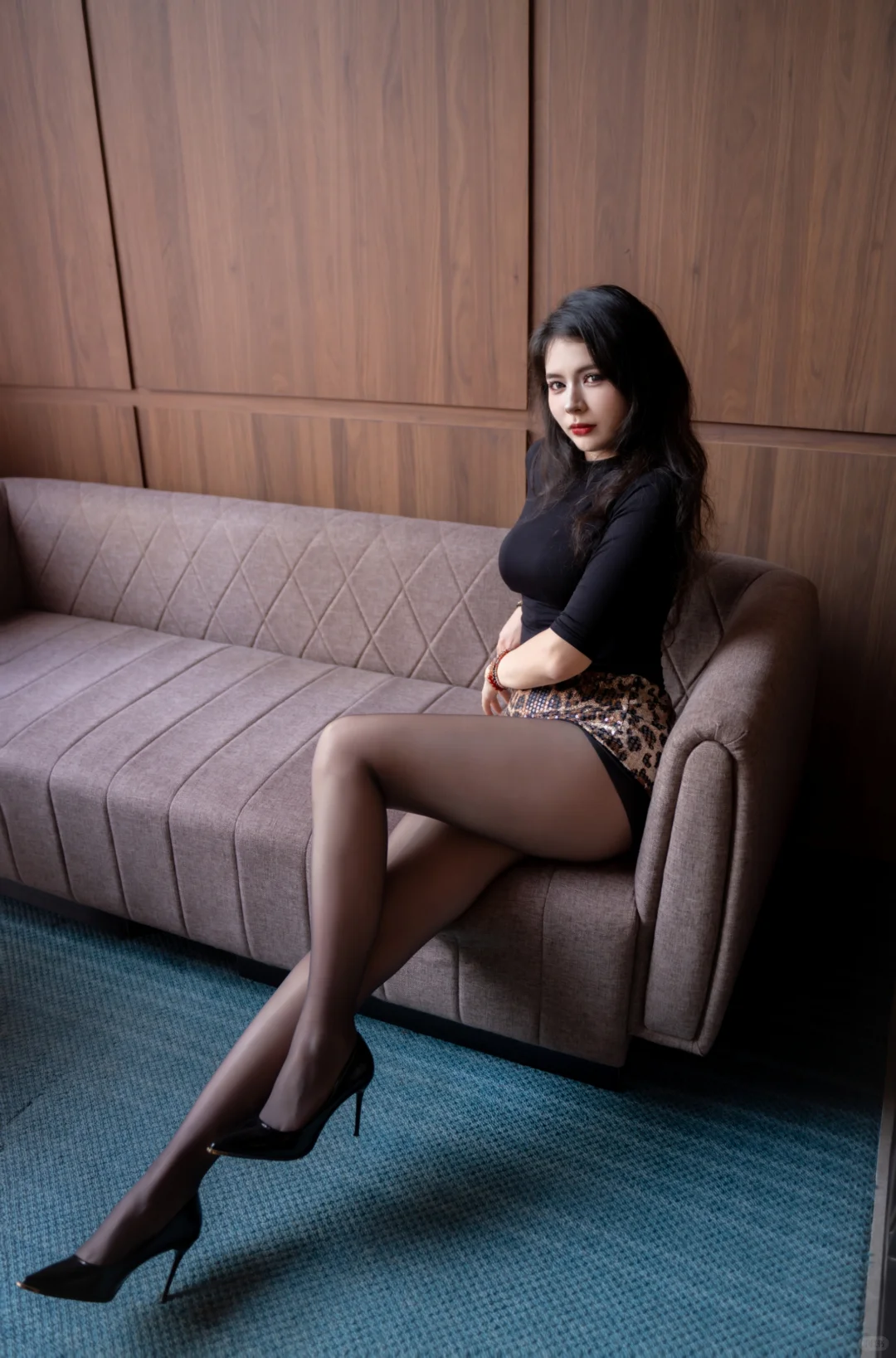 姿势简单，也很御姐