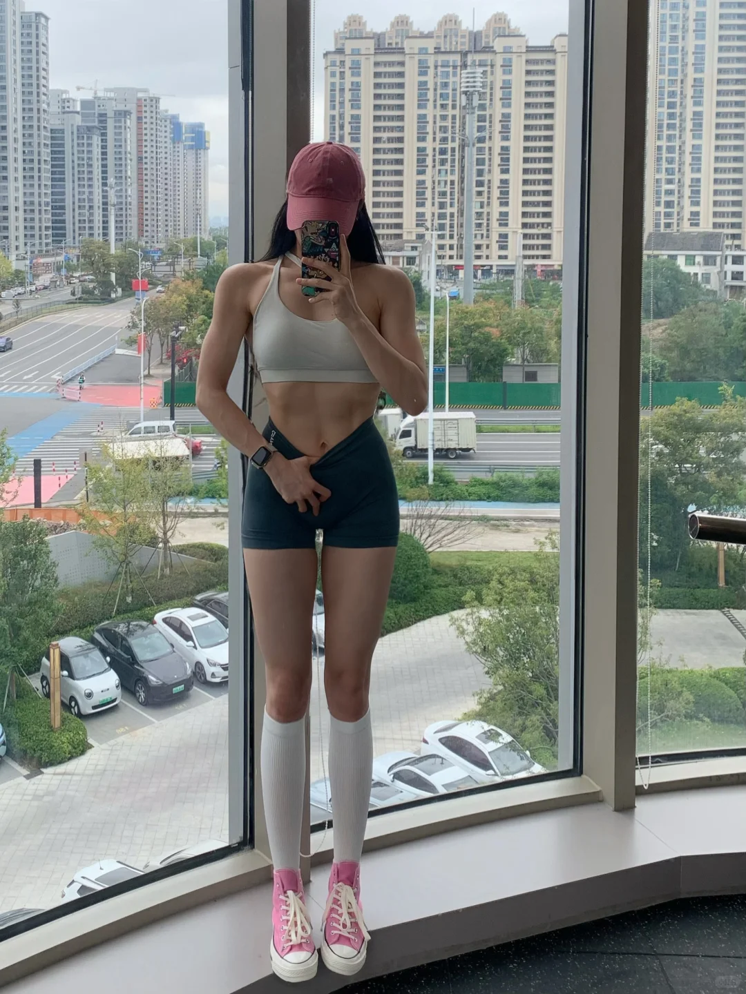 努力练的肌肉线条我好爱！！