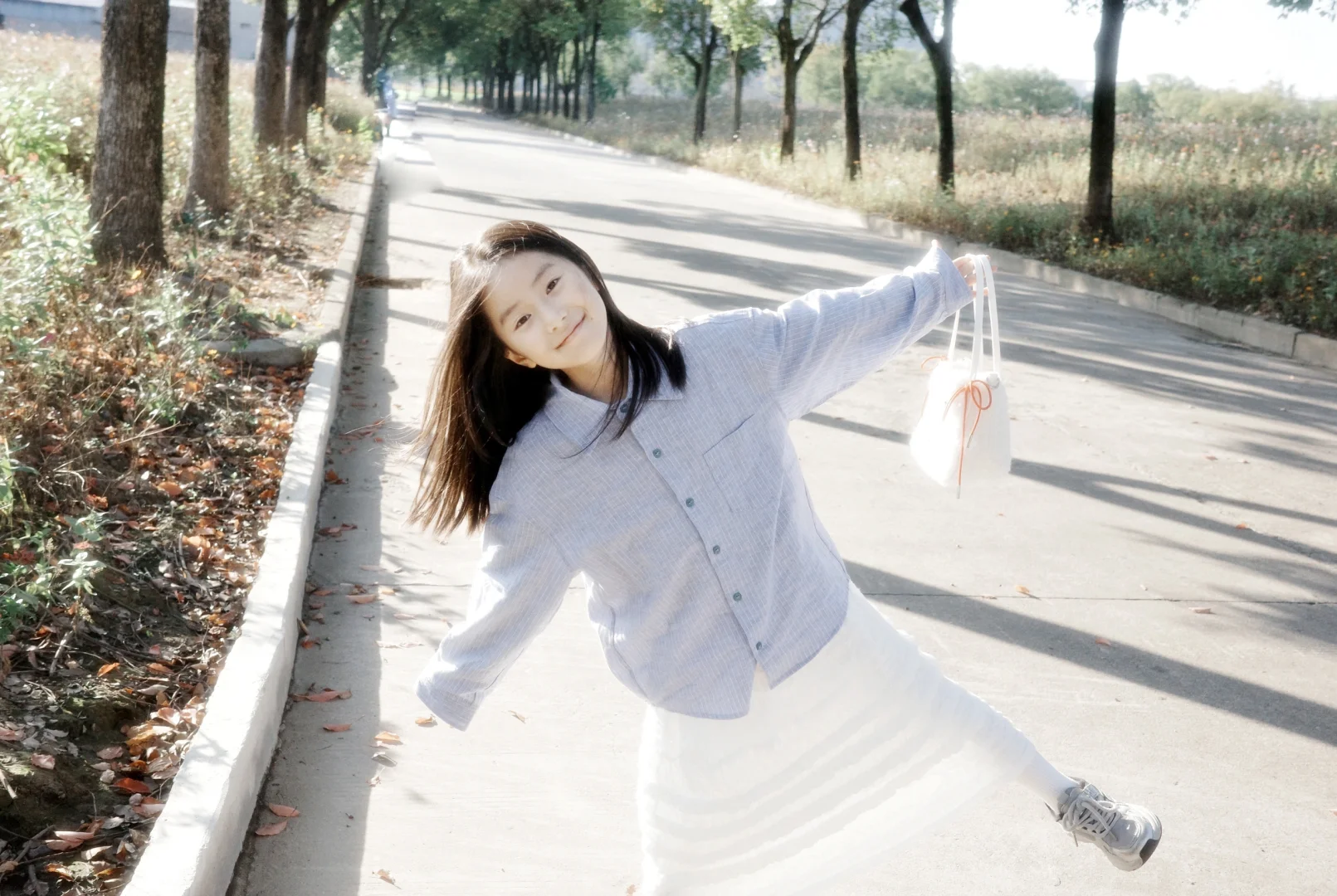 风轻轻吹，阳光正好～～～